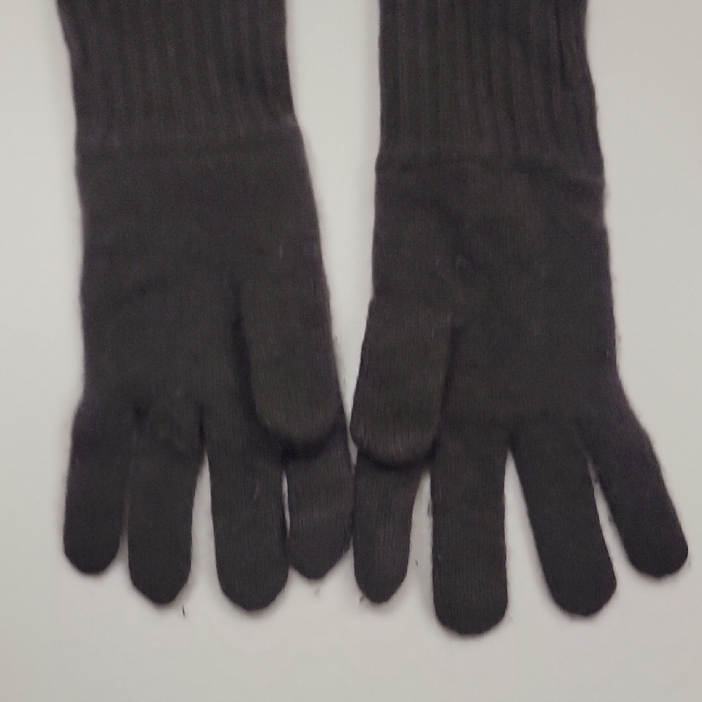 Cashmere Gloves - Picture 8 of 9